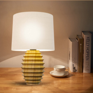 Đèn bàn gỗ tiện chao vải vintage BVG-99