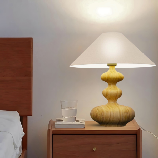 Đèn bàn gỗ tiện chao vải vintage BVG-100